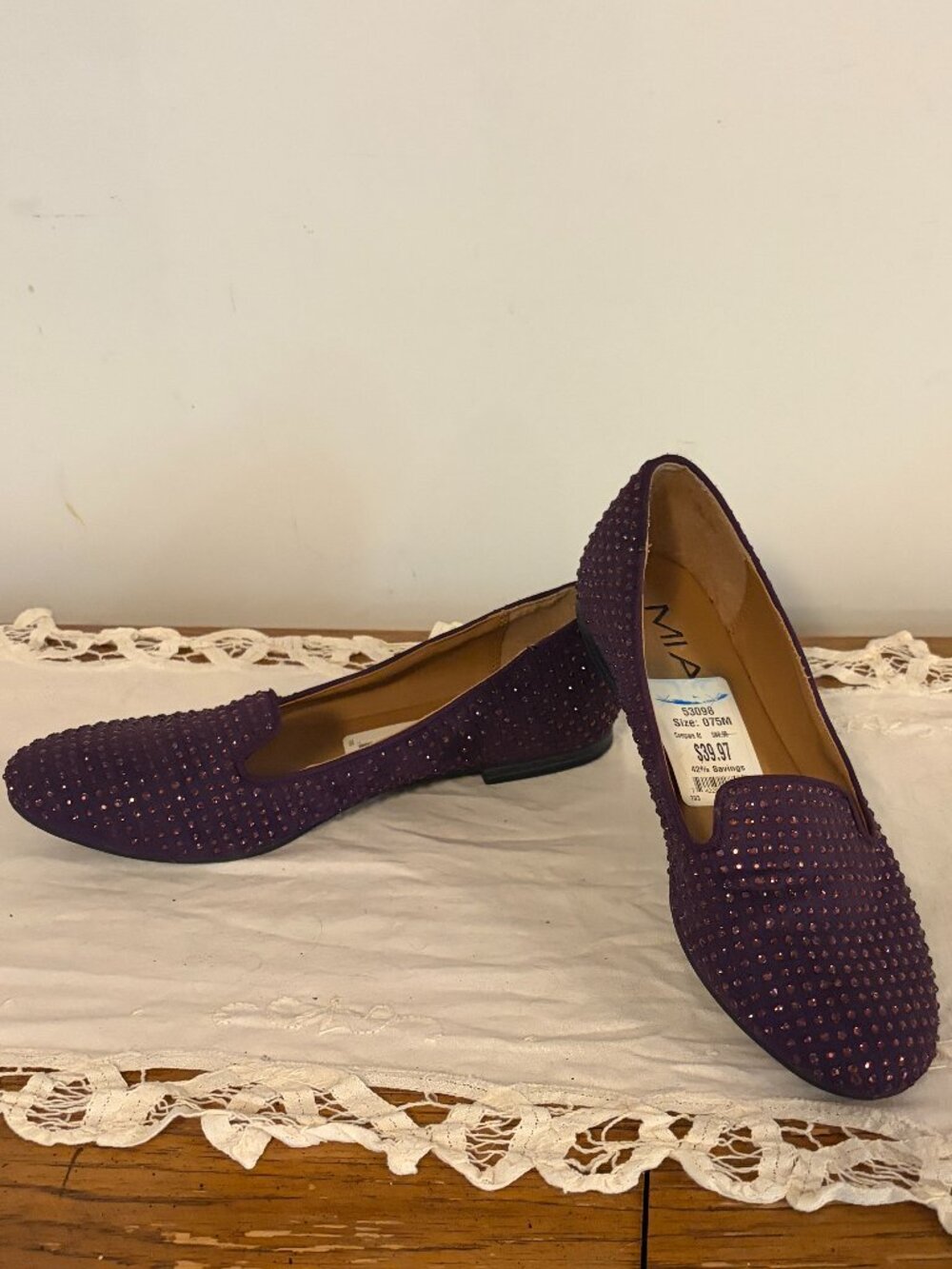 Mia Women's Size 7.5 Bedazzle Rhinestone Speckled Ballet Flat. Purple